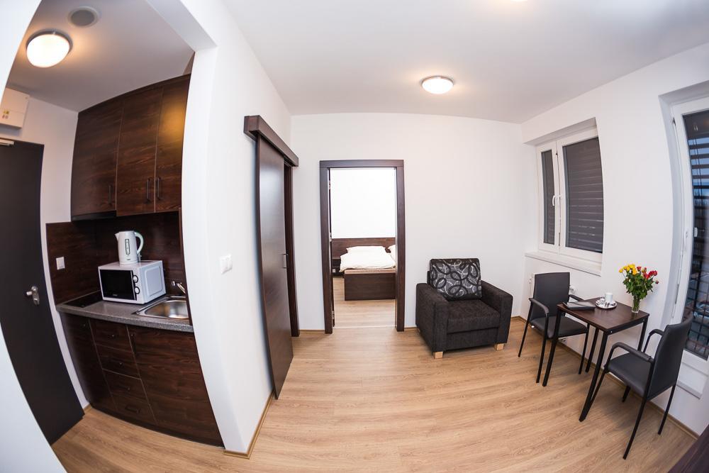 Barok Hotel And Apartments Bratislava Exterior foto