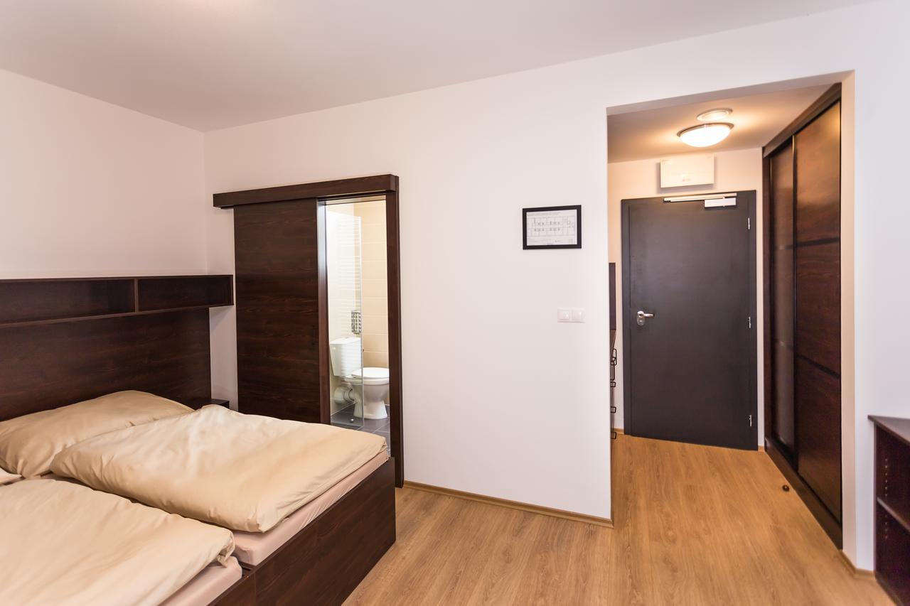 Barok Hotel And Apartments Bratislava Exterior foto